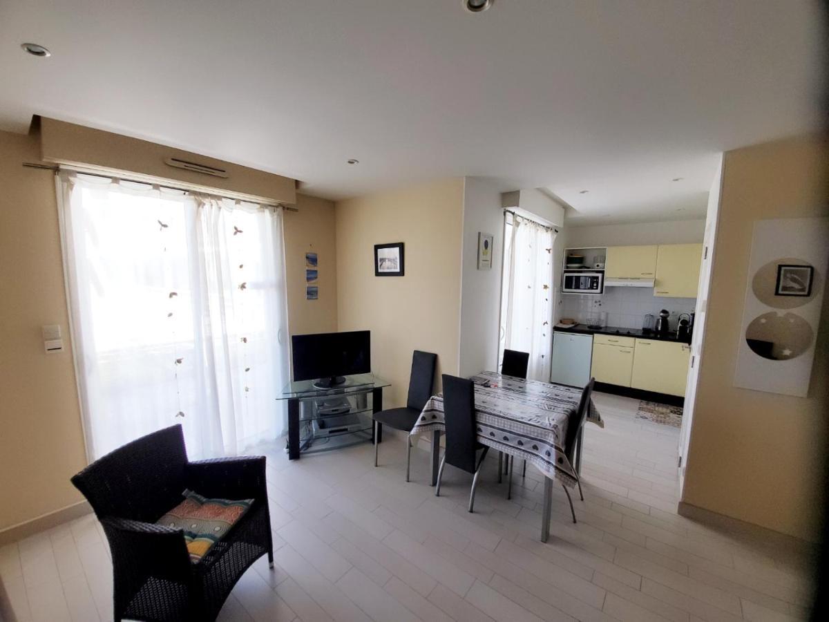 Nouveau monde La Rochelle  Extérieur photo